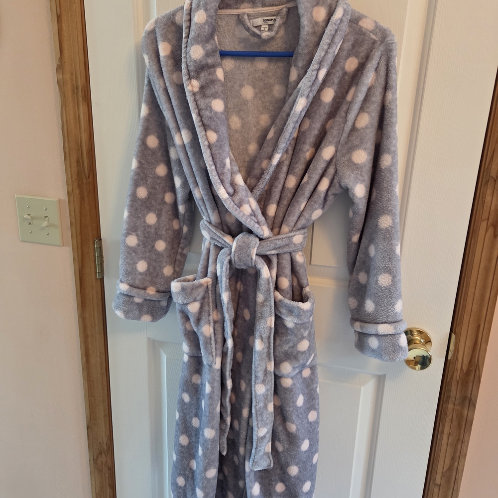 Sonoma Gray Polka Dot Robe